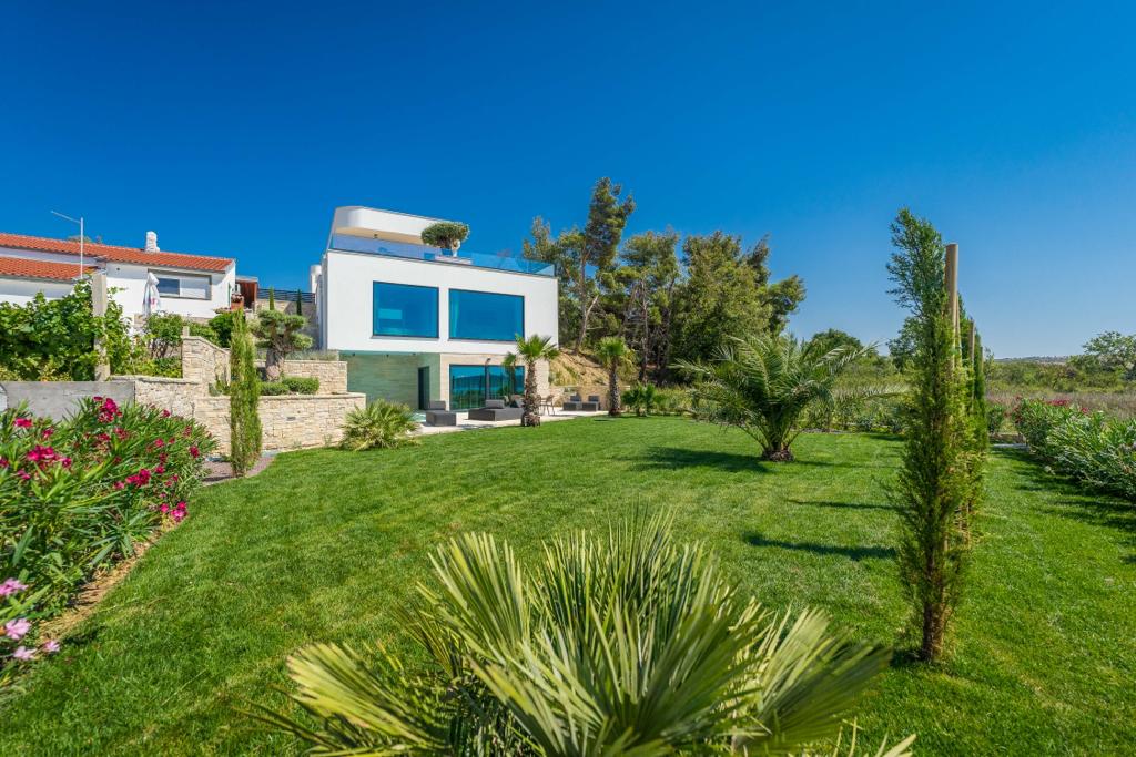 PHOTO-2022-09-20-16-42-04